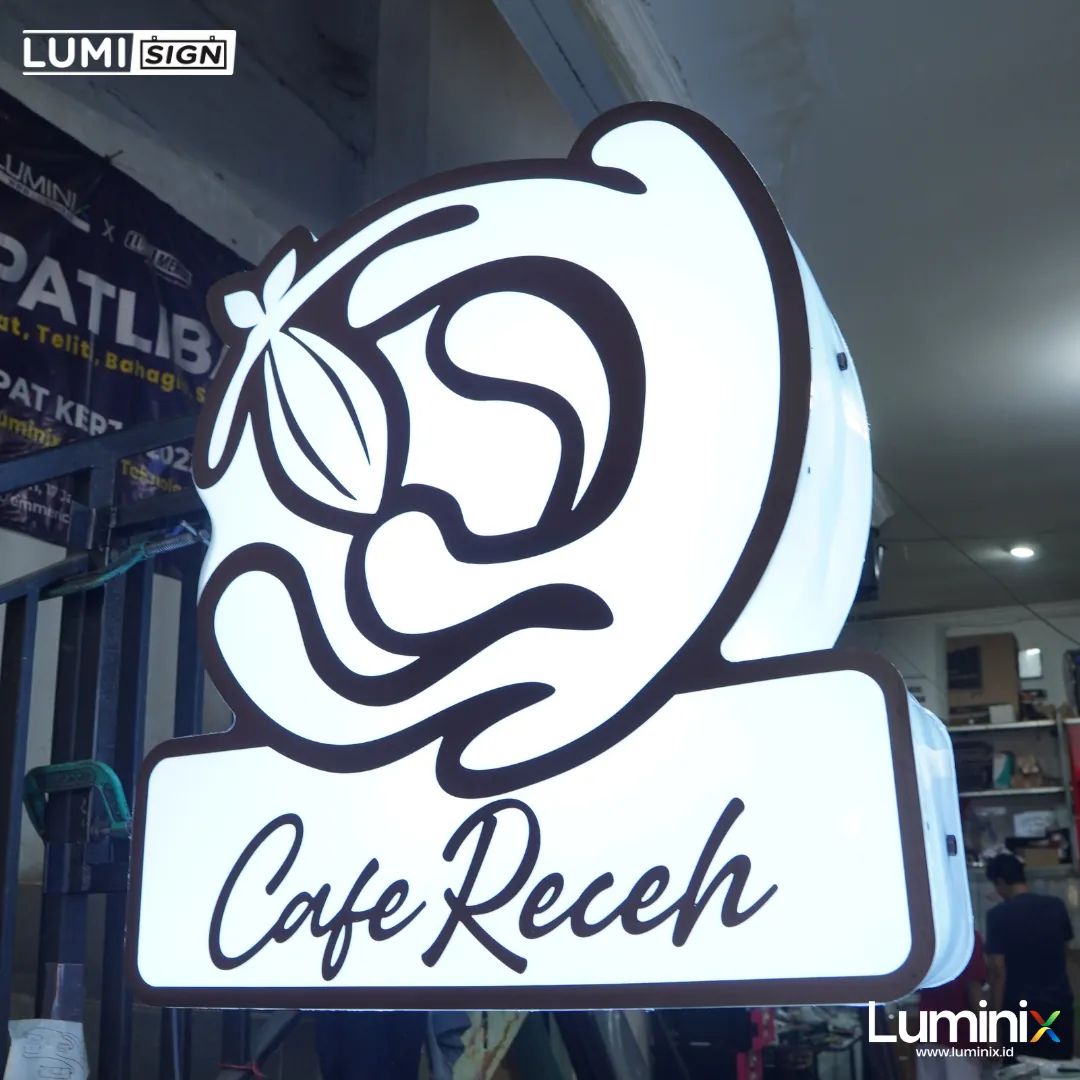 Neon box Cafe Kicuh
