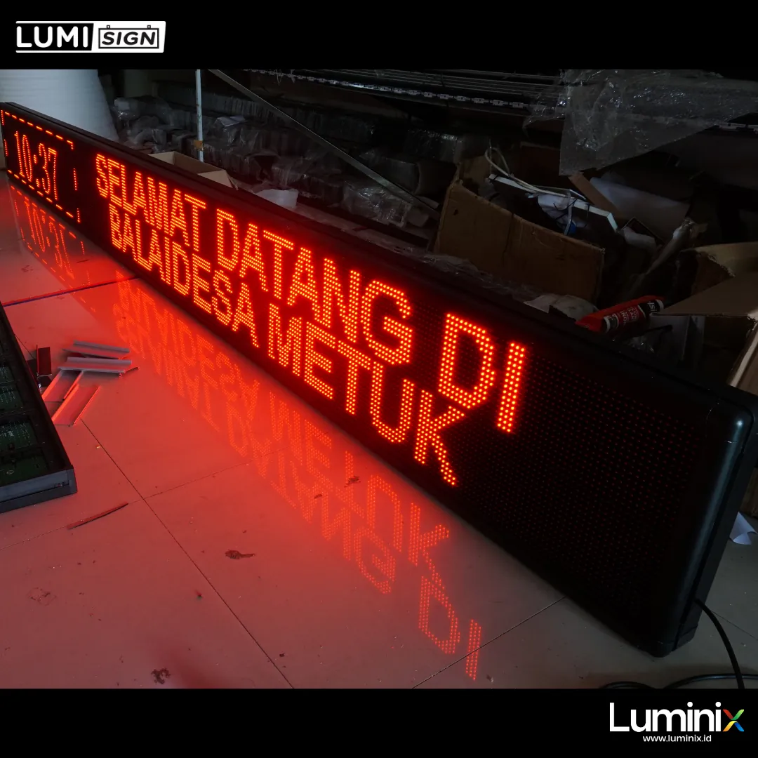 Running text selamat datang